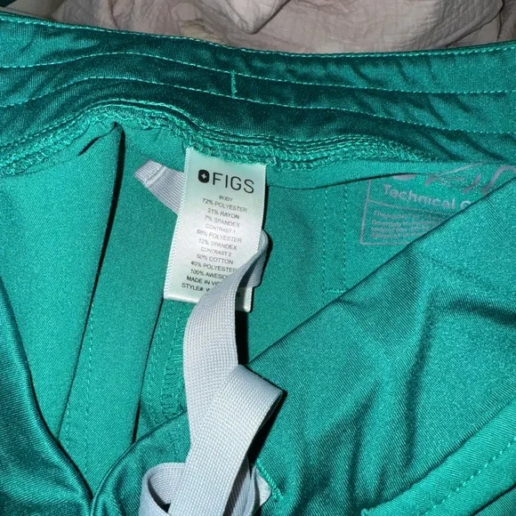 High Waisted Zamora Jogger Scrub Pants,Hunter green , size S - Picture 7 of 8